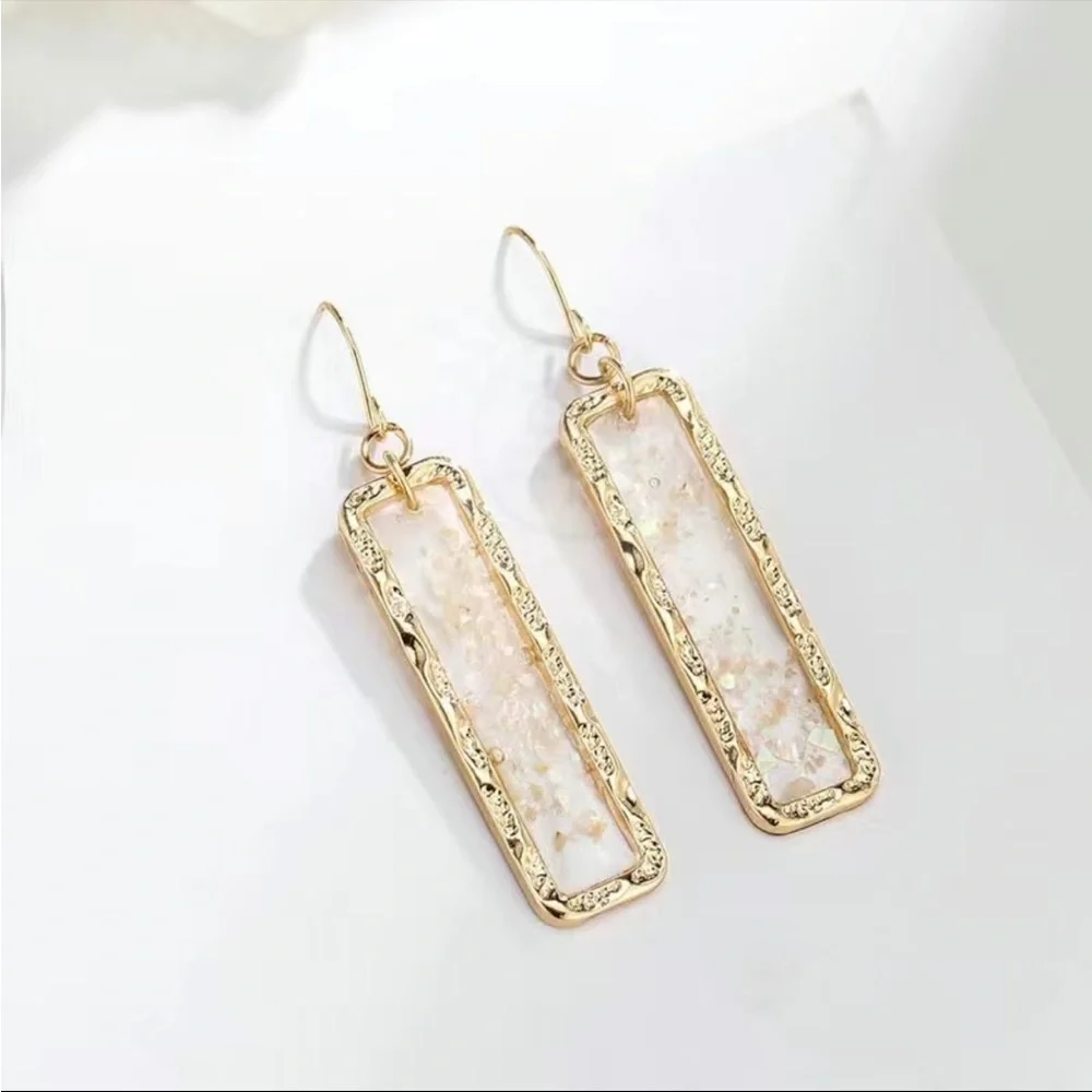NWT 14K Gold plated long shell flecked tassel copper earrings new